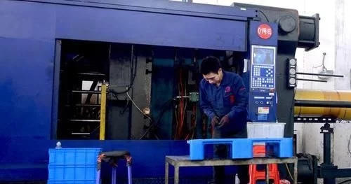 注塑工藝的塑料托盤生產(chǎn)時(shí)需要注意什么？